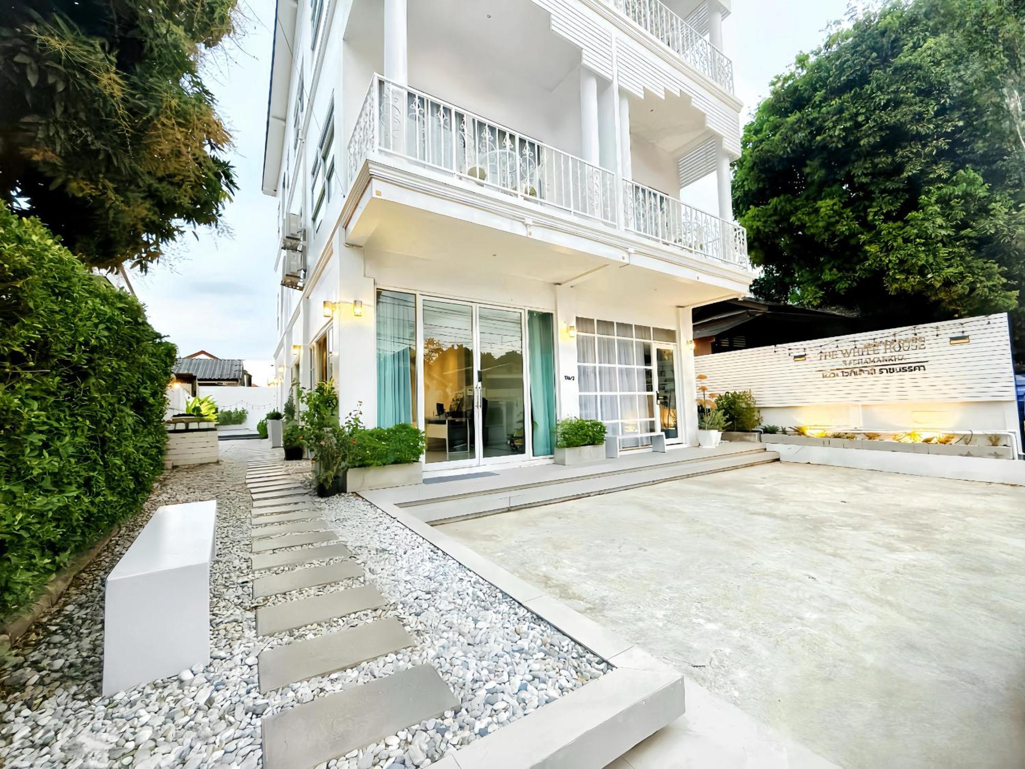 The White House Rachamankha - Adults Only Hostel - Chiang Mai — Photos 2