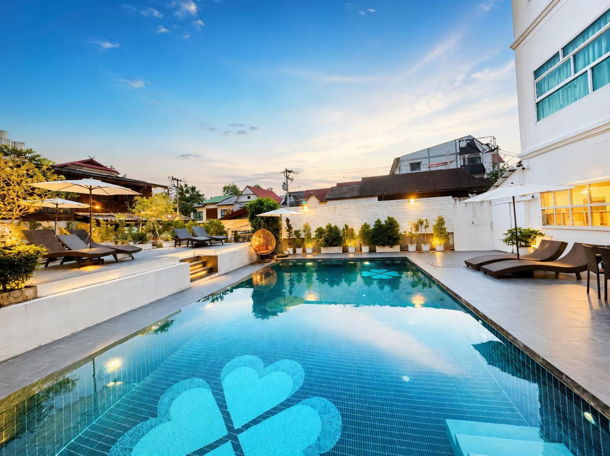 The White House Rachamankha - Adults Only Hostel - Chiang Mai, Chiang Mai